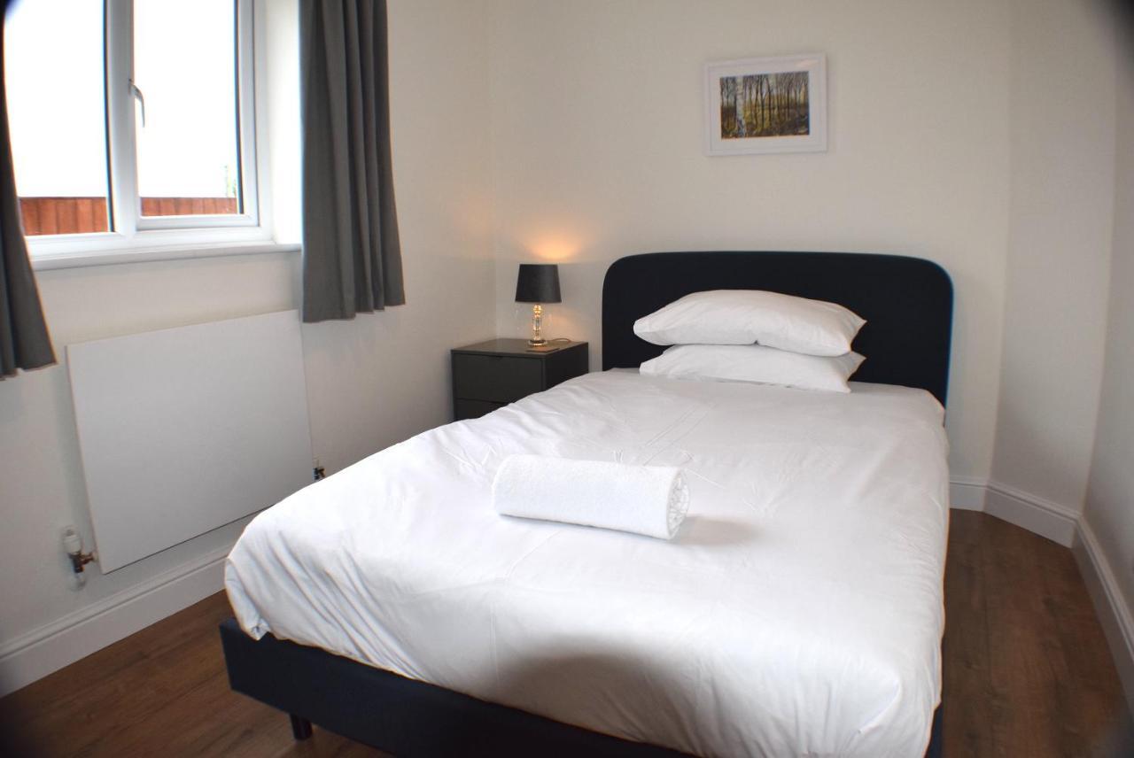 The Hideaway Villa Stratford-upon-Avon Bagian luar foto