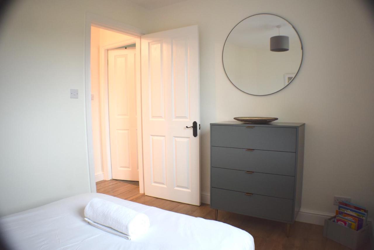 The Hideaway Villa Stratford-upon-Avon Bagian luar foto