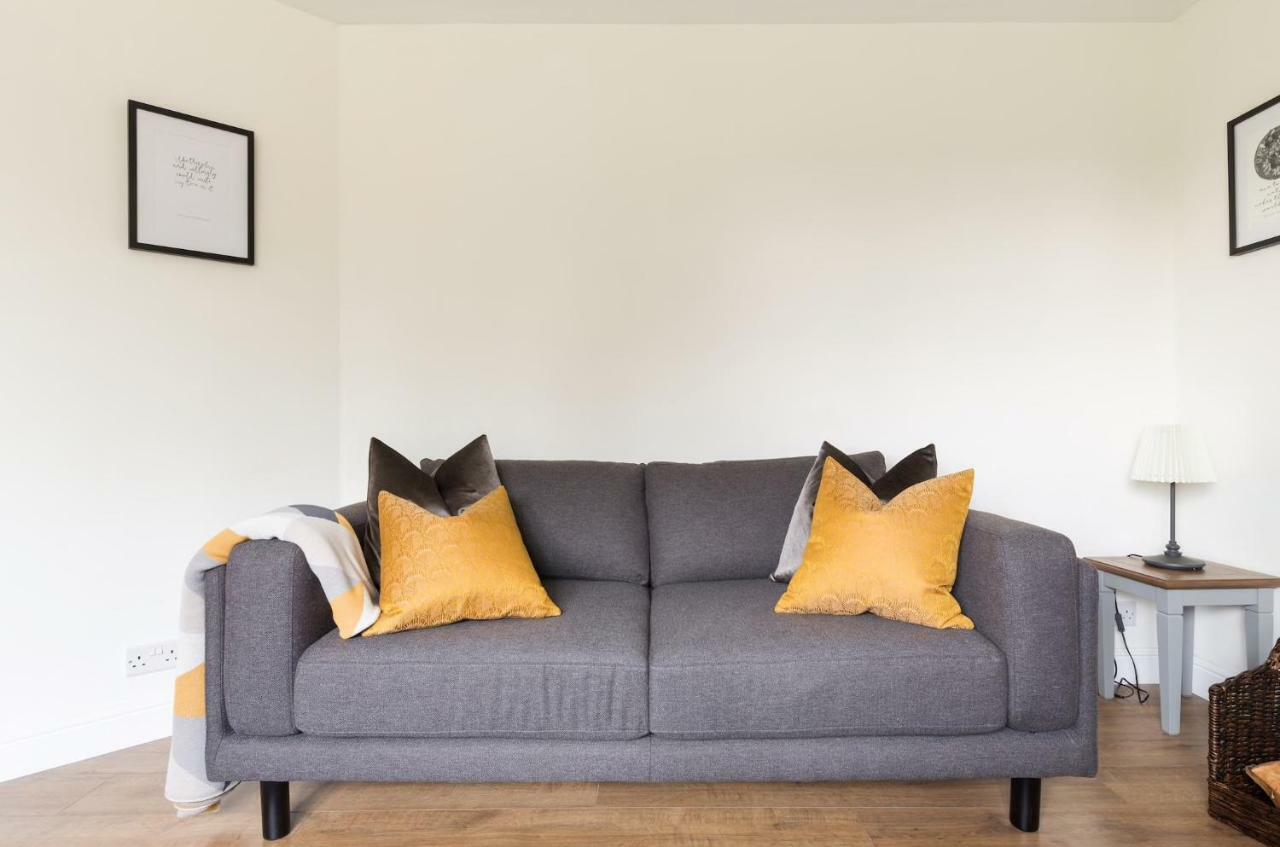 The Hideaway Villa Stratford-upon-Avon Bagian luar foto