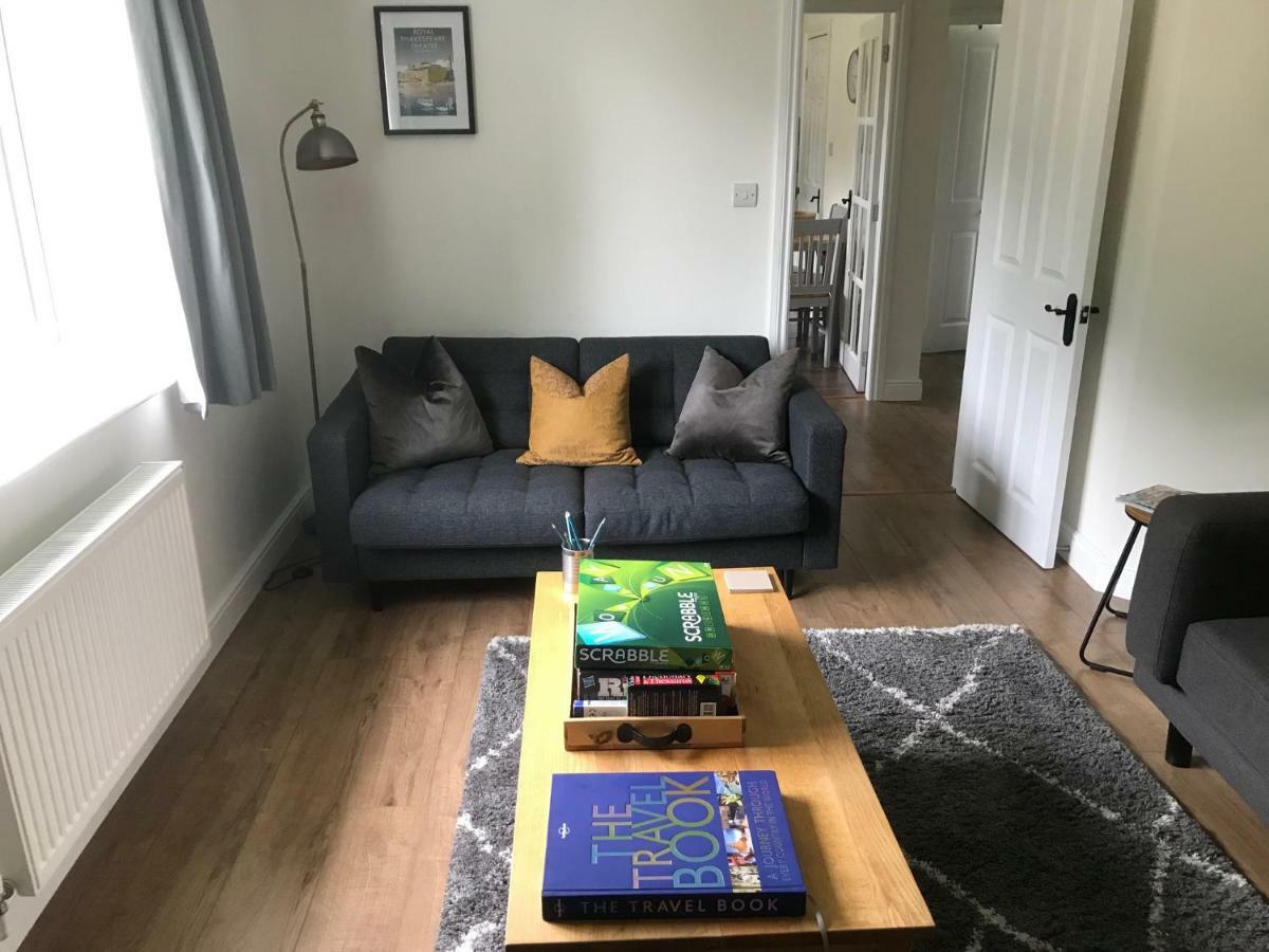 The Hideaway Villa Stratford-upon-Avon Bagian luar foto