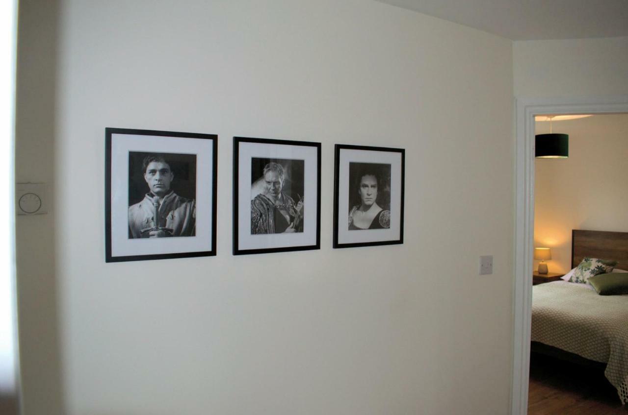 The Hideaway Villa Stratford-upon-Avon Bagian luar foto